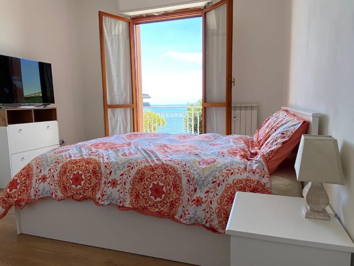 Cogoleto Apartment Екстериор снимка