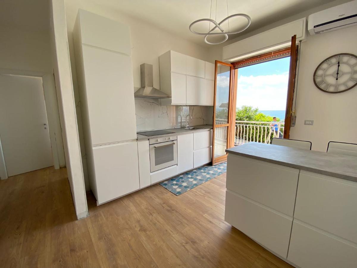 Cogoleto Apartment Екстериор снимка